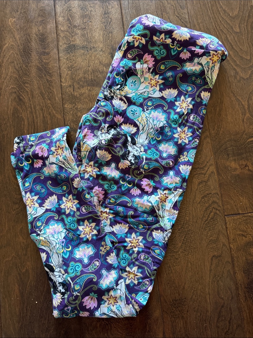 LuLaRoe Disney Princess Jasmine Purple Paisley Floral Leggings